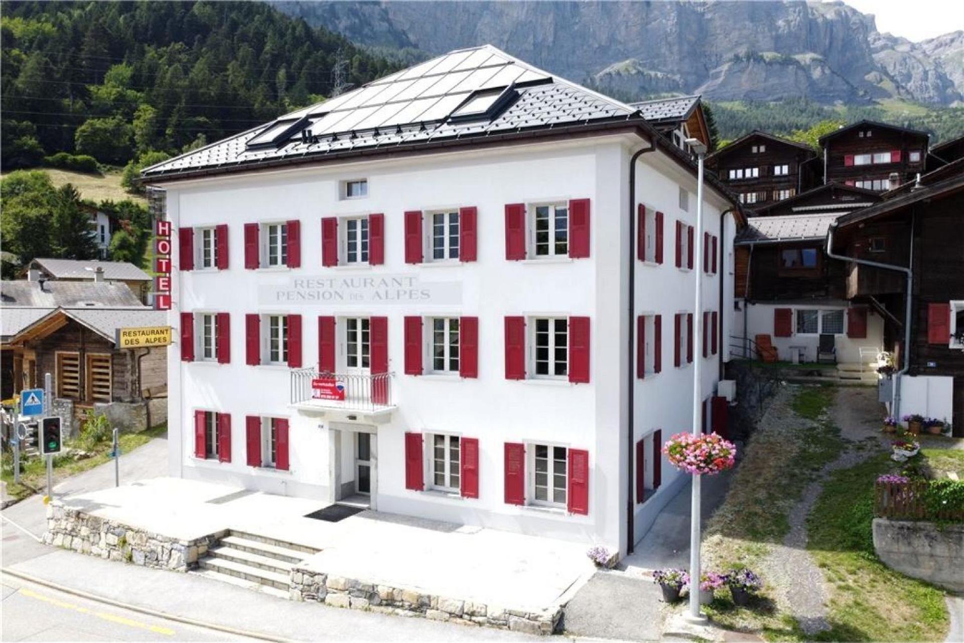 Hotel Des Alpes Inden Exterior photo